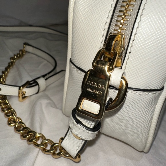 Prada Camera Bag - Picture 4 of 4